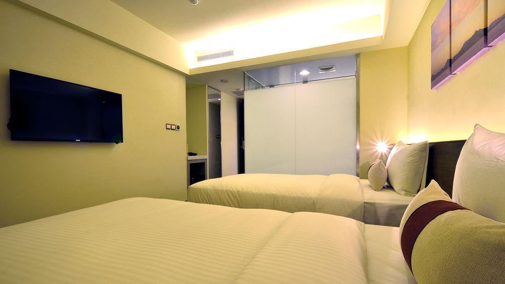 Audi Garden Business Hotel Таоуан Екстериор снимка