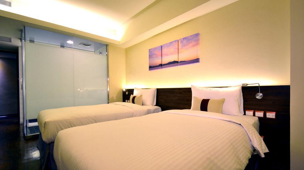 Audi Garden Business Hotel Таоуан Екстериор снимка