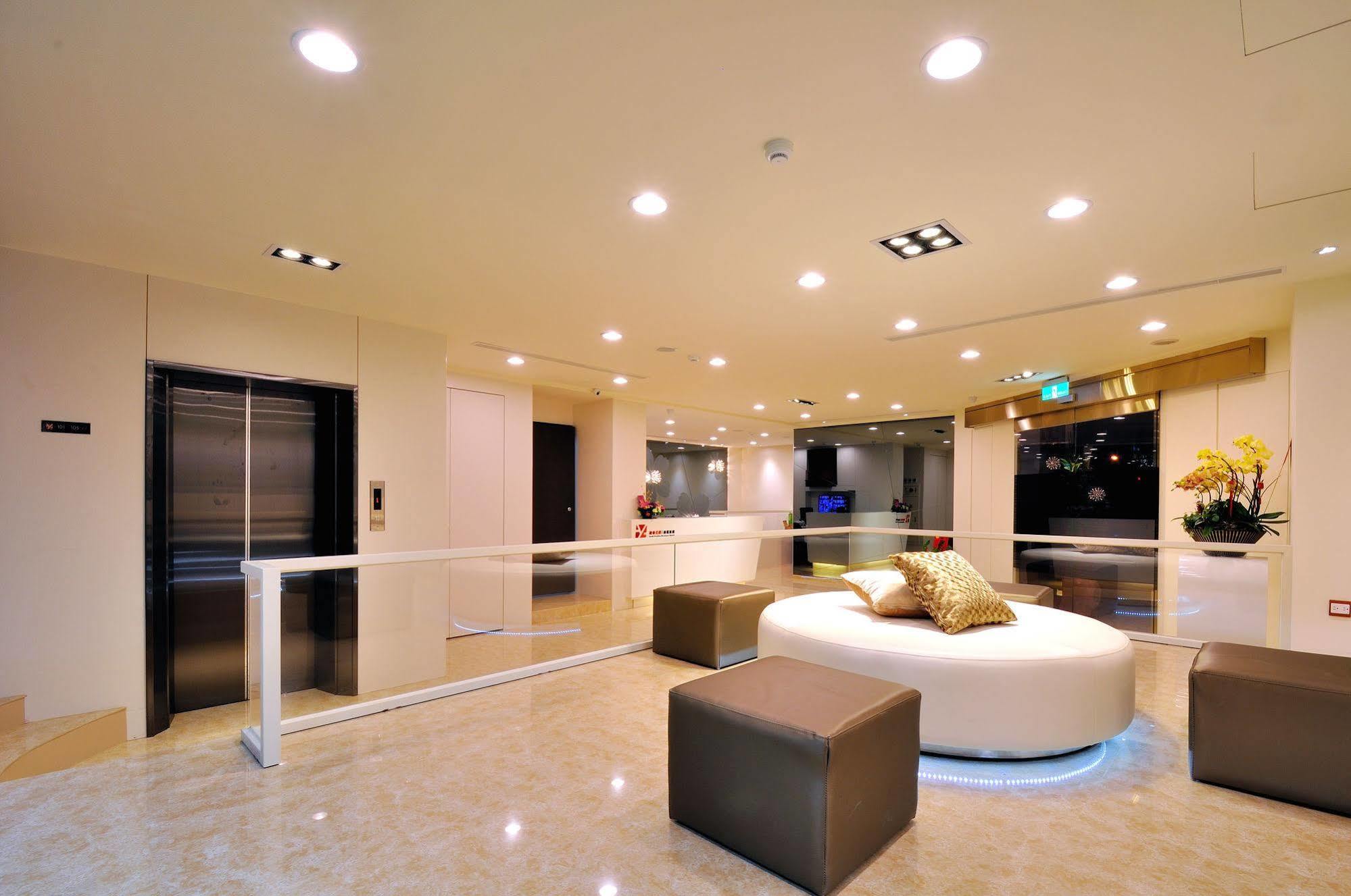 Audi Garden Business Hotel Таоуан Екстериор снимка