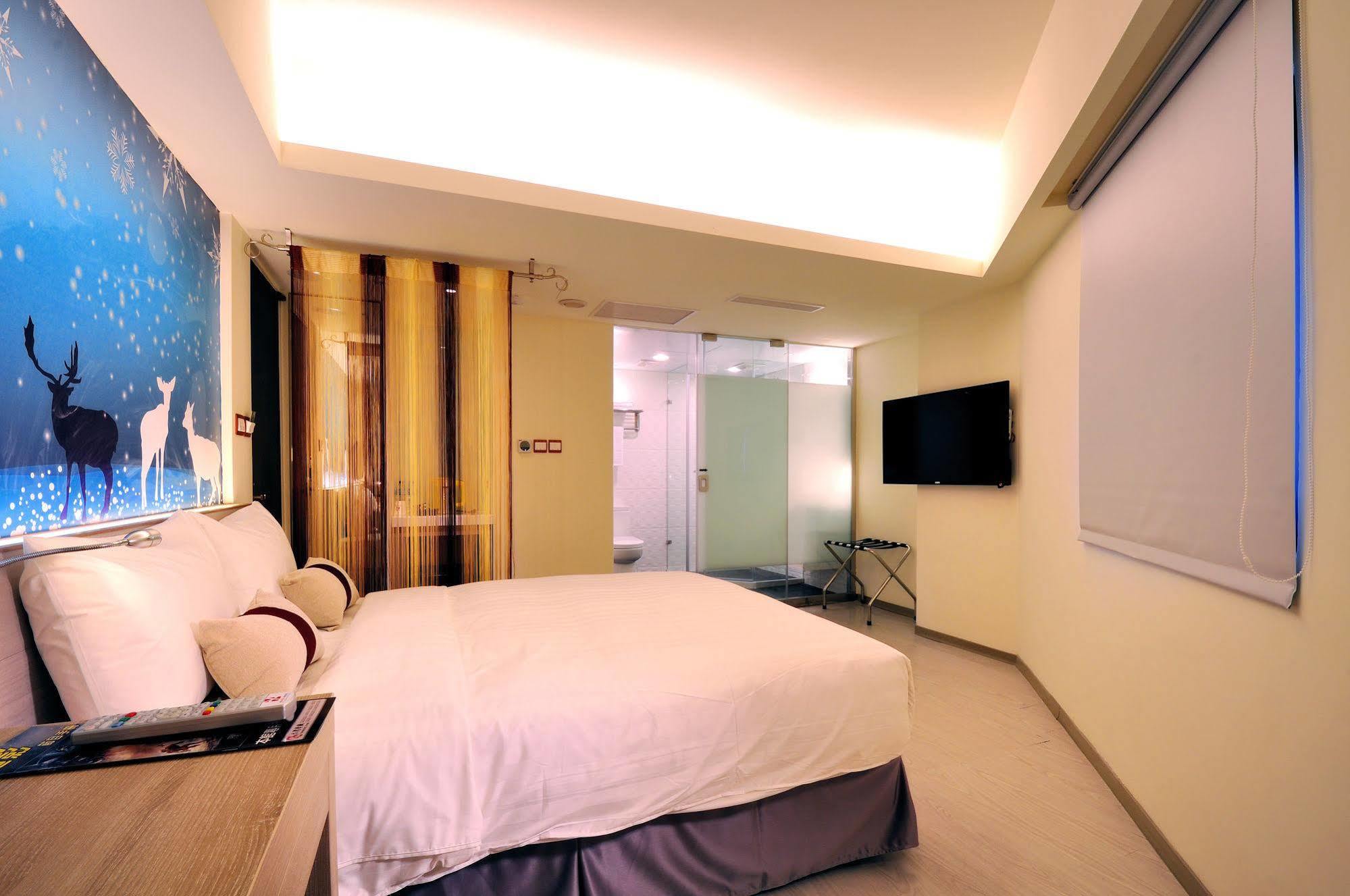 Audi Garden Business Hotel Таоуан Екстериор снимка